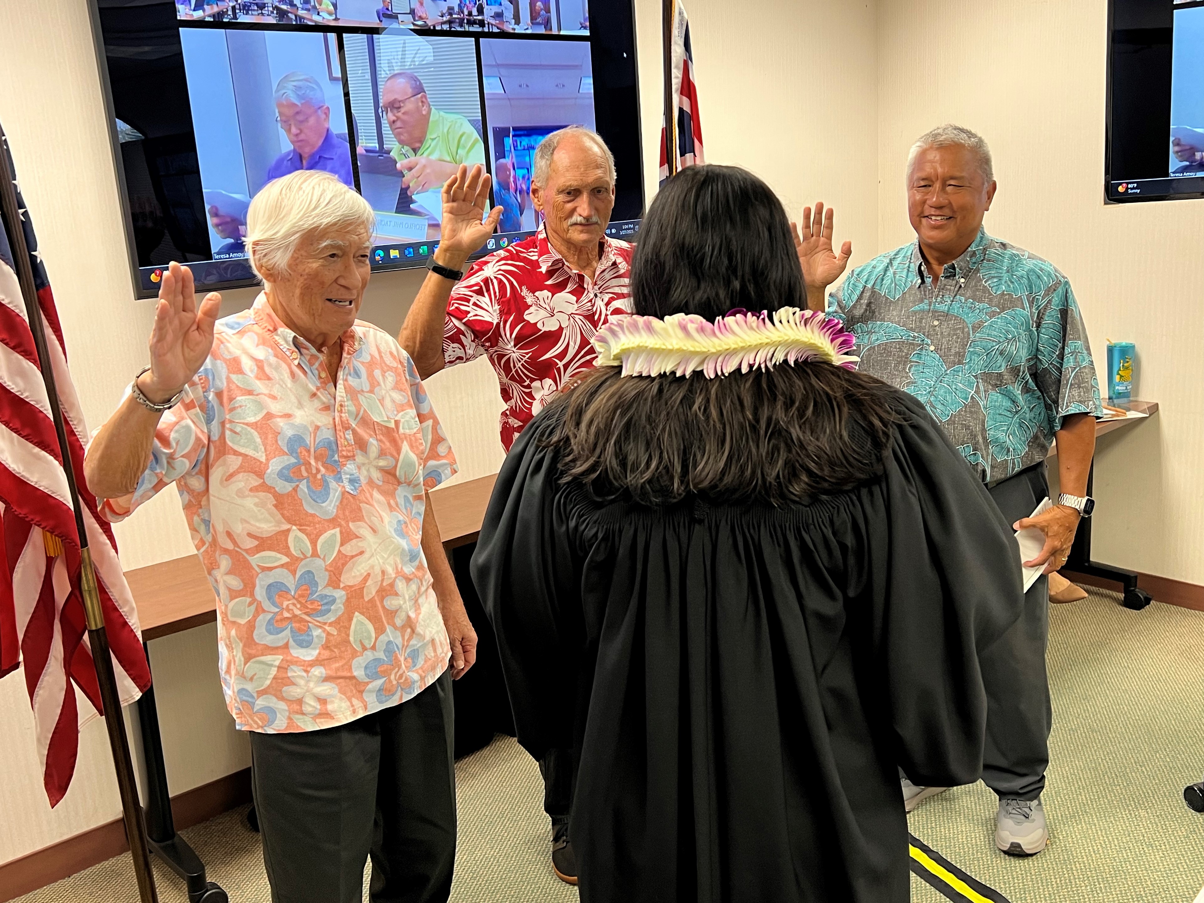 KIUC board members taking the oath of office