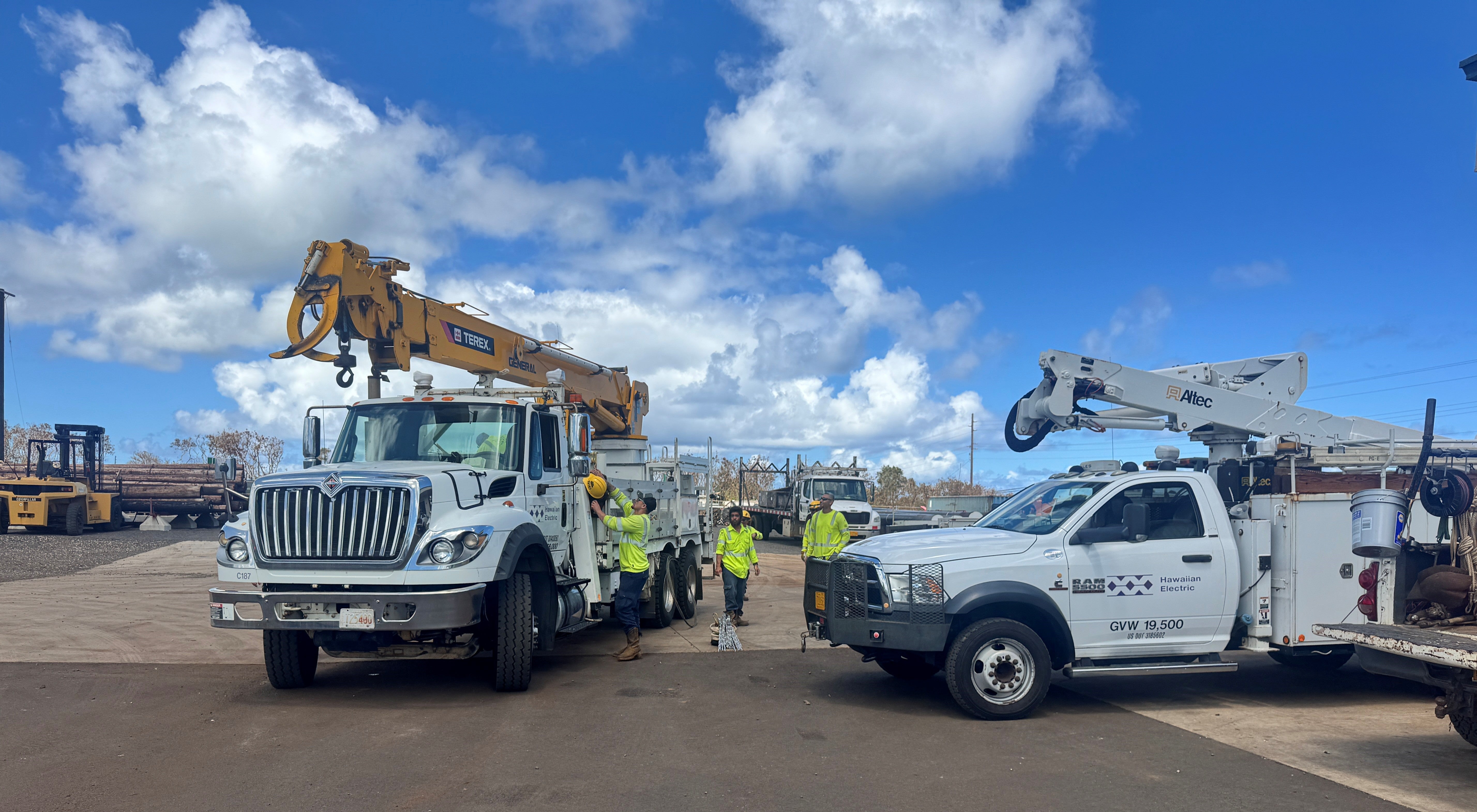 Truck loading in Anahola 