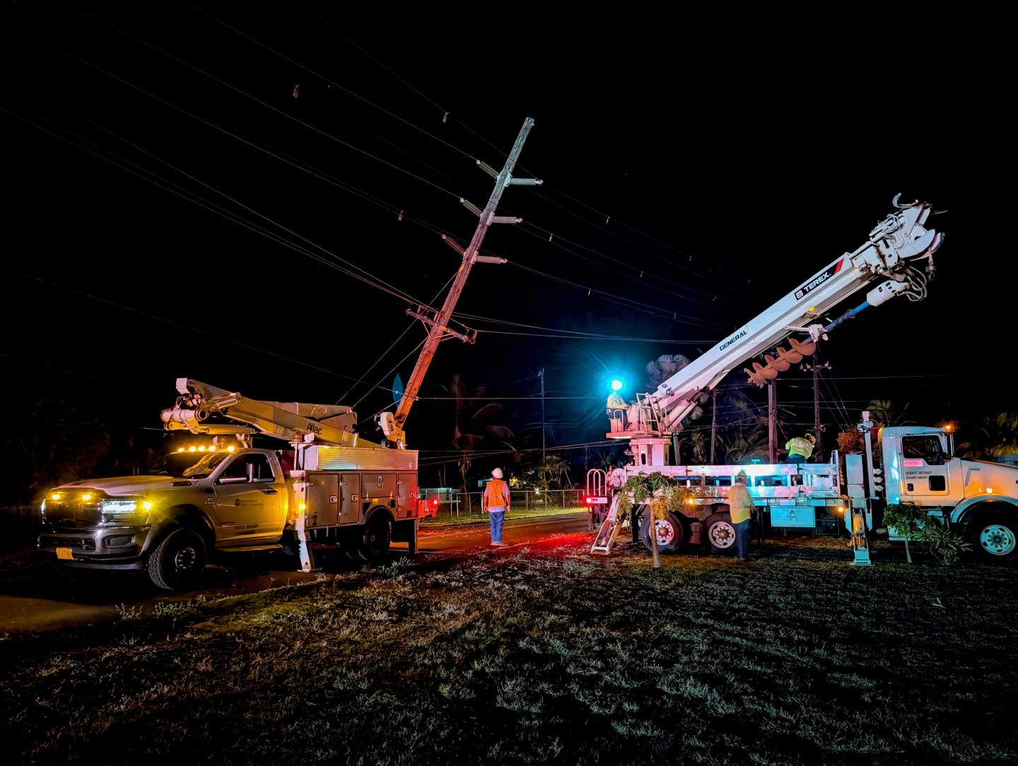 KIUC crews work to restore an overnight outage