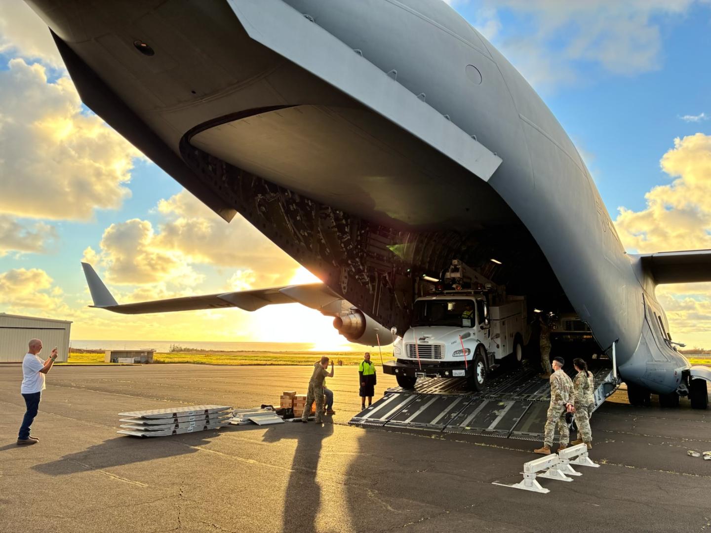 SCE truck offloaded